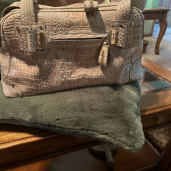 Jessica Simpson Beige Crocodile Embossed Satchel bag - Picture 1 of 15